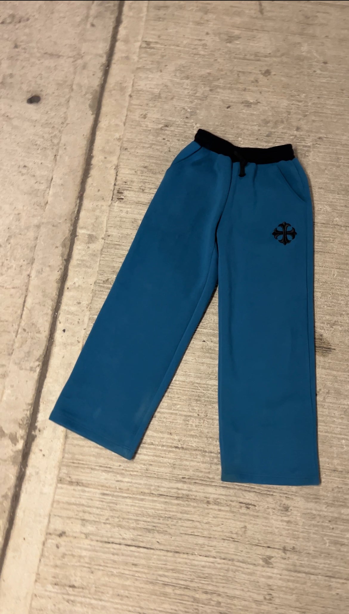 001 Straight Leg Pants